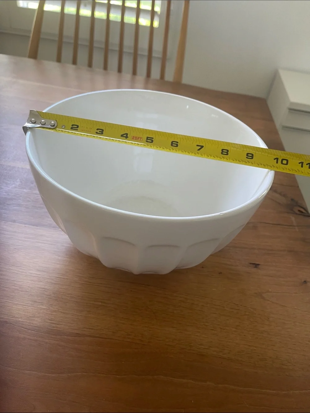 Williams Sonoma Cream Ceramic Serving Bowl with Scalloped Edge